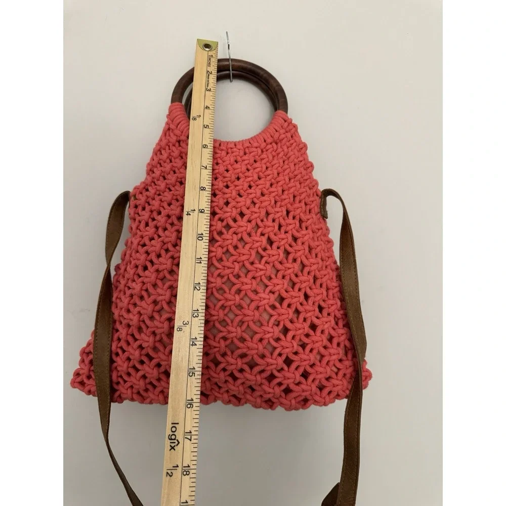 Sigrid Olsen knit boho bag‎ Coral Macrame Crossbody With Brown Wood  Handle